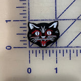 Gato Negro Enamel Pin